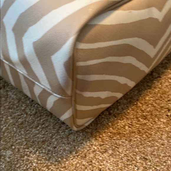 Coach Tan and Cream Tote Bag - Picture 6 of 11